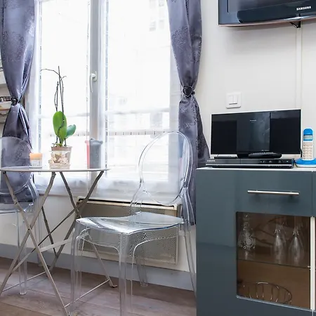 Modern Montorgueil Studio Paris